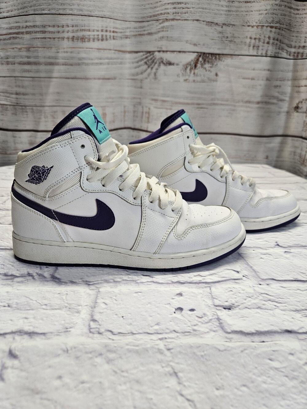 Nike Air Jordan 1 Mid GS White Purple Teal 332148-137 Youth 7Y Sneakers